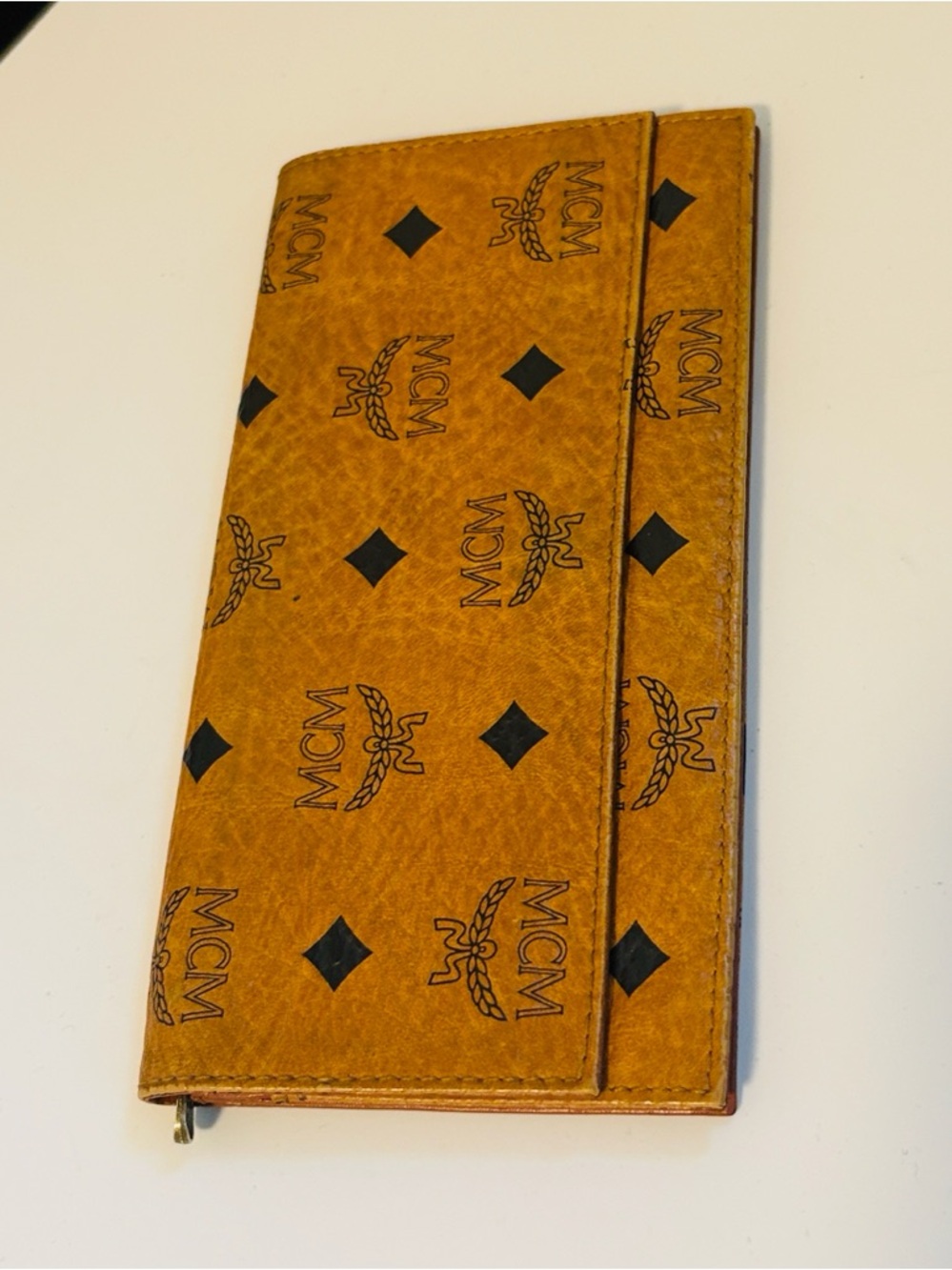 [MCM] Signature Logo Bi-Fold Long Continental Snap Button Wallet in Cognac Brown - Picture 4 of 16